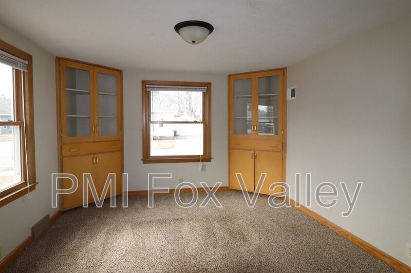 Refurbished 4-Bedroom Home property image