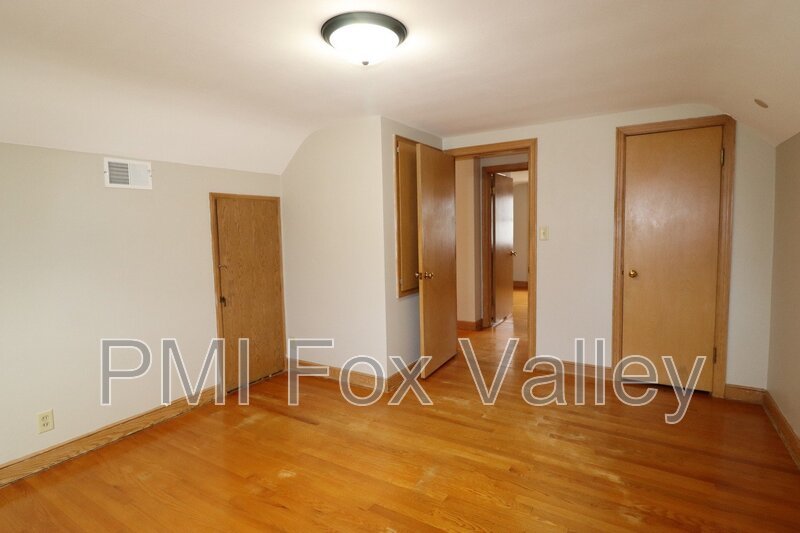 Refurbished 4-Bedroom Home property image