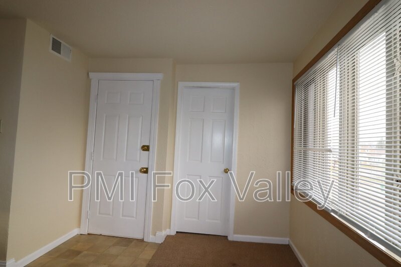 Large 2-Bed Upper Duplex property image