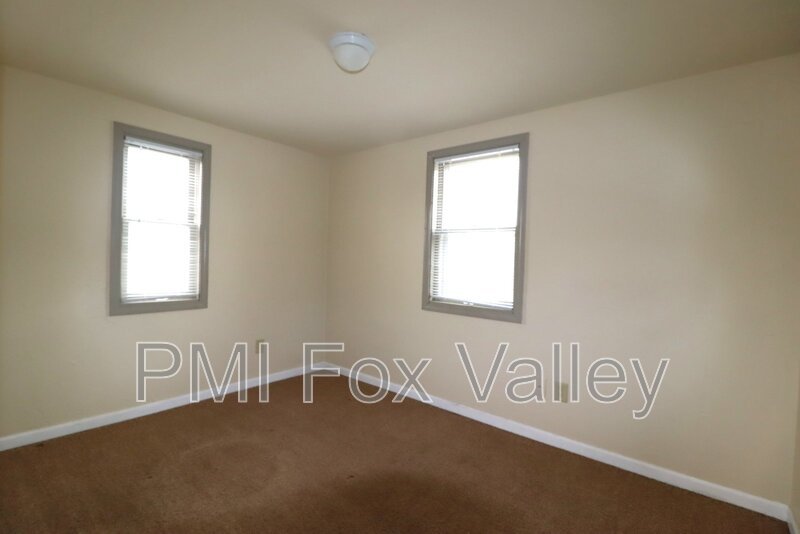 Large 2-Bed Upper Duplex property image