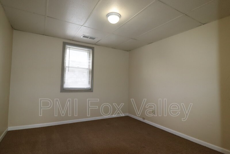 Large 2-Bed Upper Duplex property image