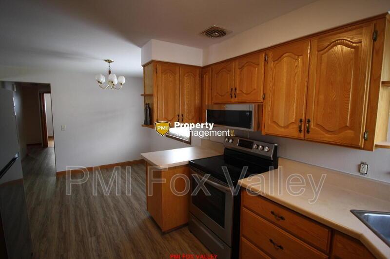 Large Updated 3 Bedroom Ranch property image