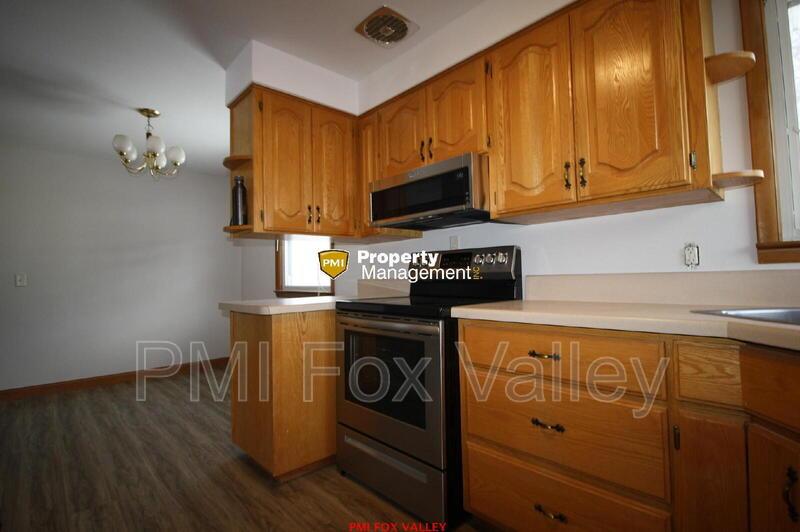 Large Updated 3 Bedroom Ranch property image