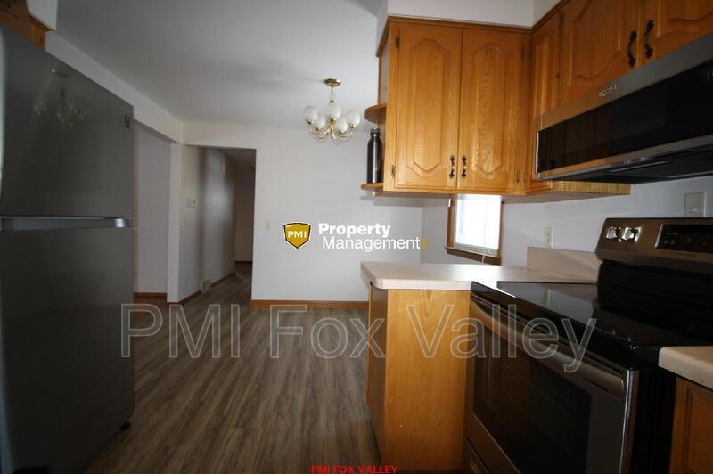 Large Updated 3 Bedroom Ranch property image