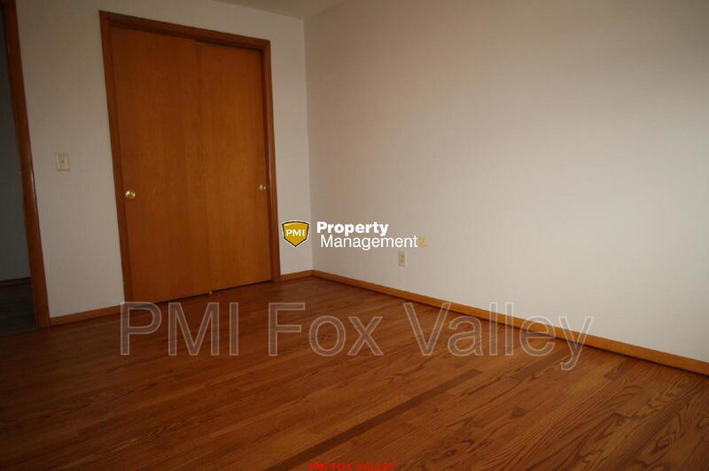 Large Updated 3 Bedroom Ranch property image