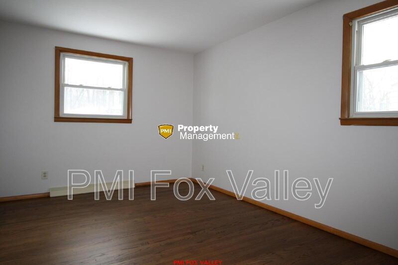Large Updated 3 Bedroom Ranch property image