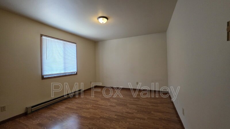 2500 Honey Lou Ct #204 Appleton WI 
2 bedroom UPPER property image