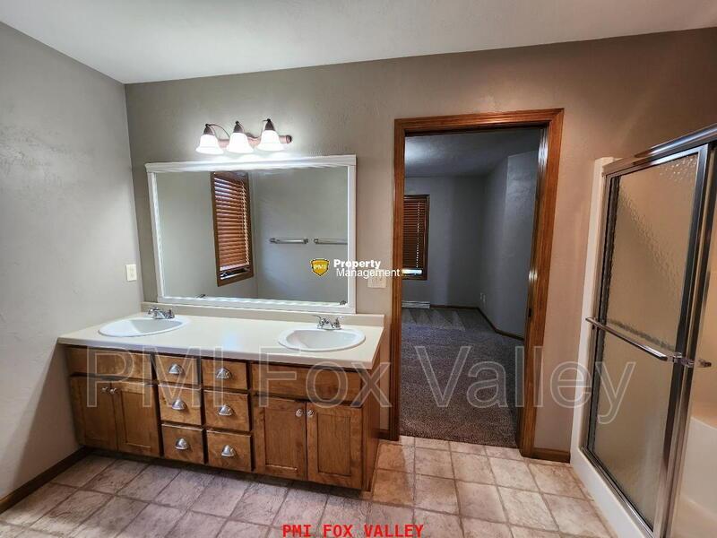 Large Side by Side Townhouse Greenville property image