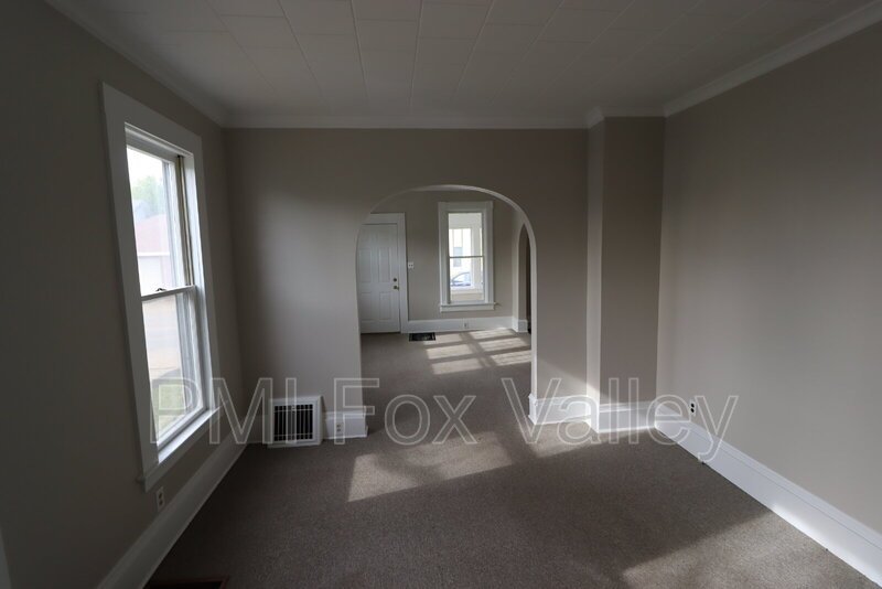 Large Updated 4 Bedroom Single Family Home property image