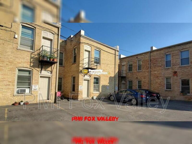 Updated 4-Bedroom Apartment in Oshkosh - 136 High Ave, Oshkosh, WI 54901 property image