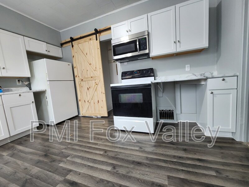 One Bedroom LOWER Duplex property image