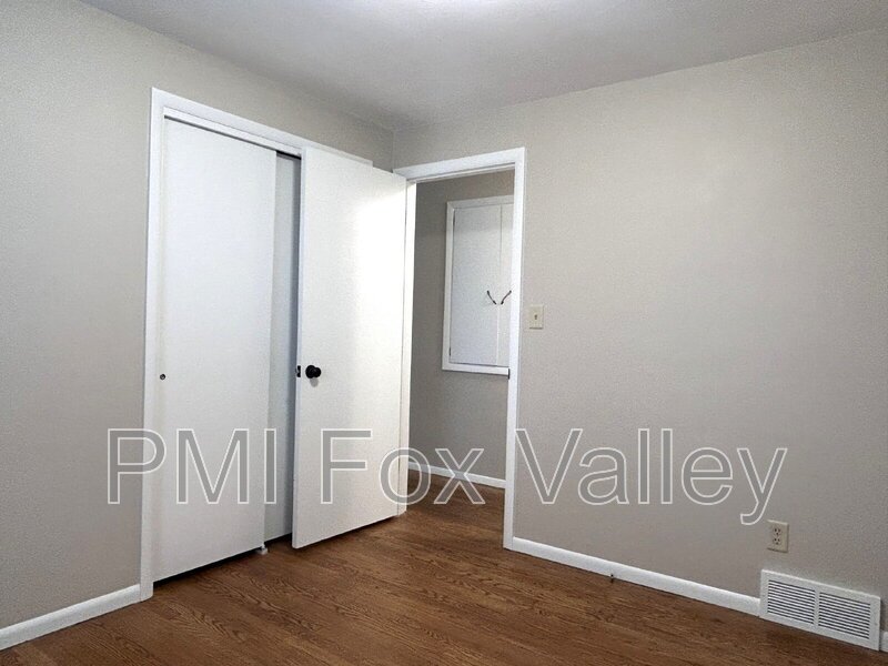 Fully Renovated 3 Bedroom Ranch! property image