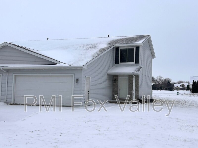 Spacious 3 Bedroom 1.5 Bath Duplex property image