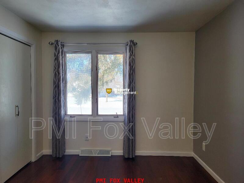 4 Bedroom Double Split Level Ranch property image