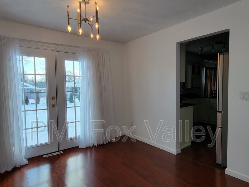 4 Bedroom Double Split Level Ranch property image