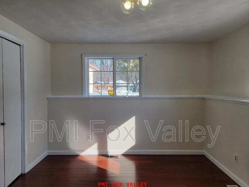 4 Bedroom Double Split Level Ranch property image