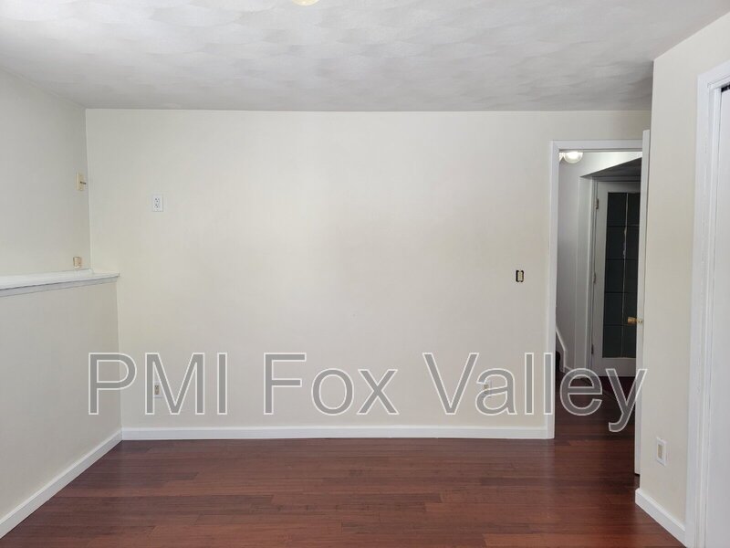 4 Bedroom Double Split Level Ranch property image