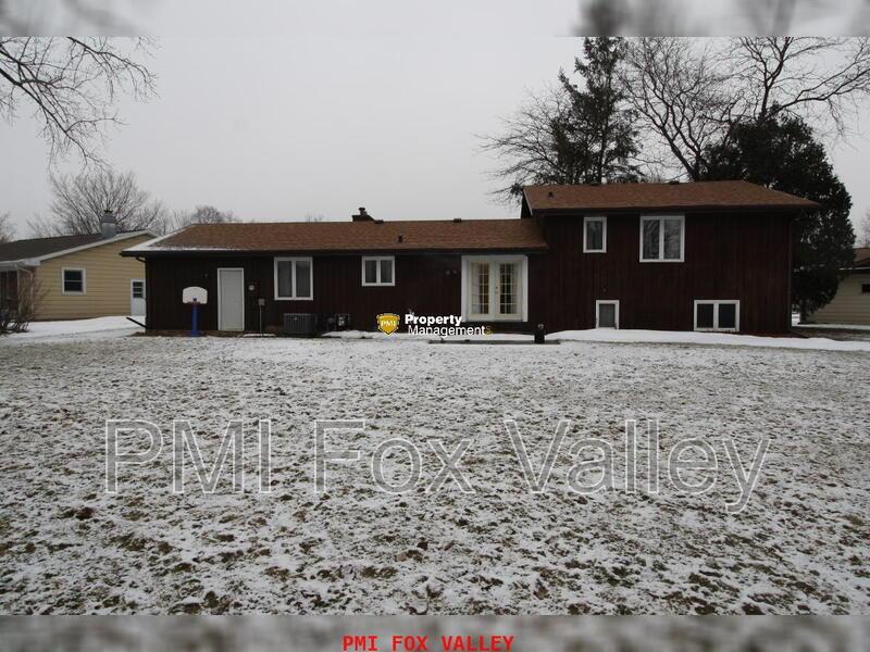 4 Bedroom Double Split Level Ranch property image