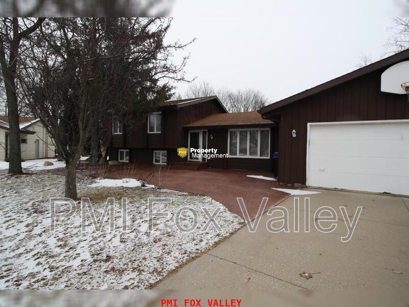4 Bedroom Double Split Level Ranch property image