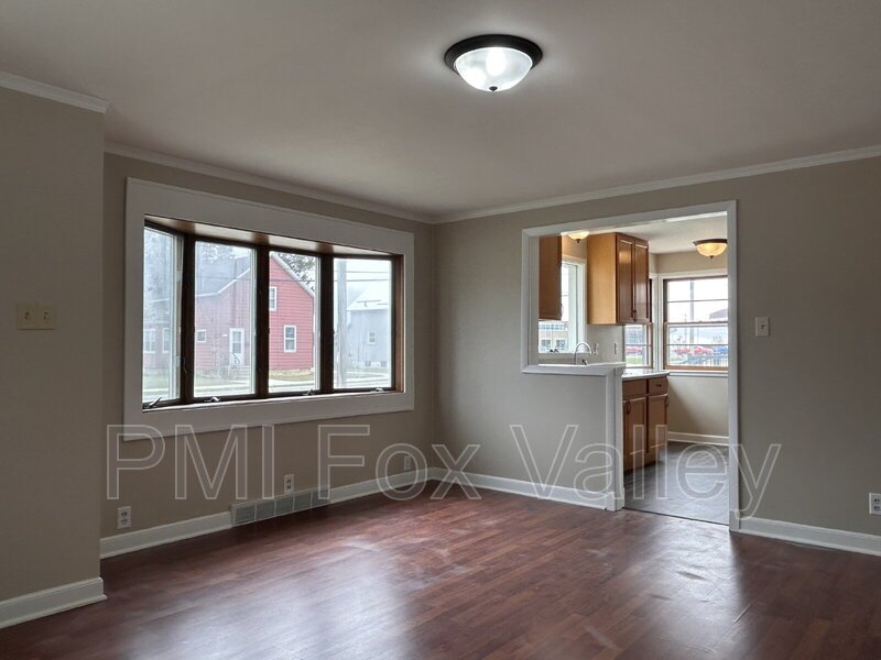 Updated 2 Bedroom House For Rent property image