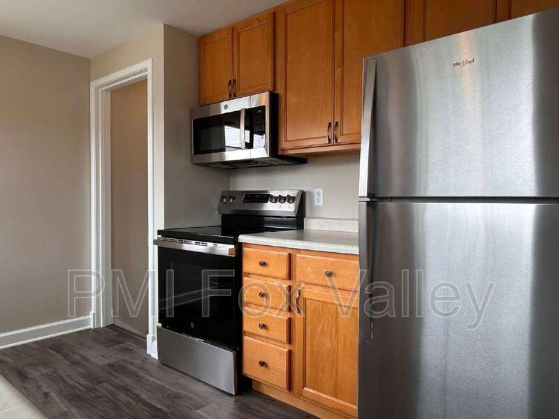 Updated 2 Bedroom House For Rent property image