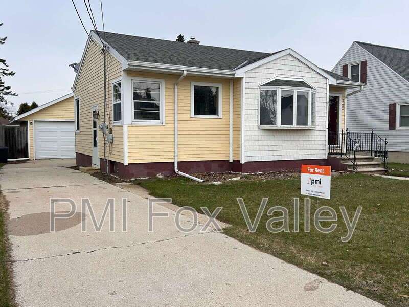 Updated 2 Bedroom House For Rent property image