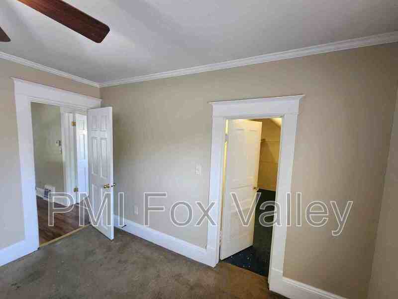 Large Bedrooms UPPER Oshkosh $1025 property image