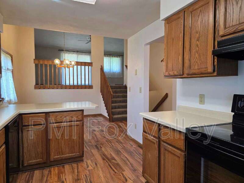 Newly renovated 3-Bed, 2-Bath Duplex Retreat in Appleton property image
