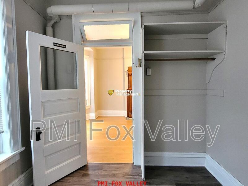 4 or 5 Bedroom Upper Luxury Apartment with Custom Fireplace in Historic Building property image