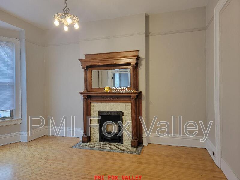 4 or 5 Bedroom Upper Luxury Apartment with Custom Fireplace in Historic Building property image