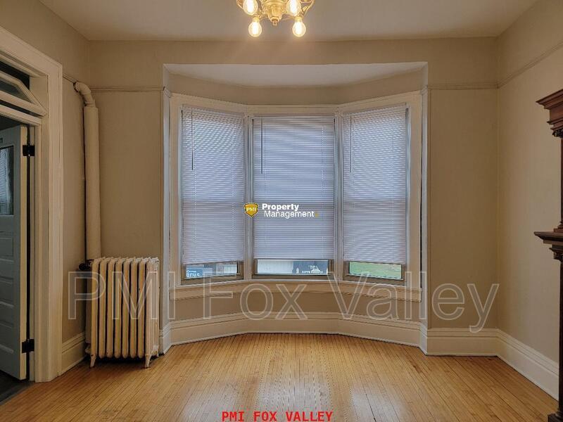 4 or 5 Bedroom Upper Luxury Apartment with Custom Fireplace in Historic Building property image