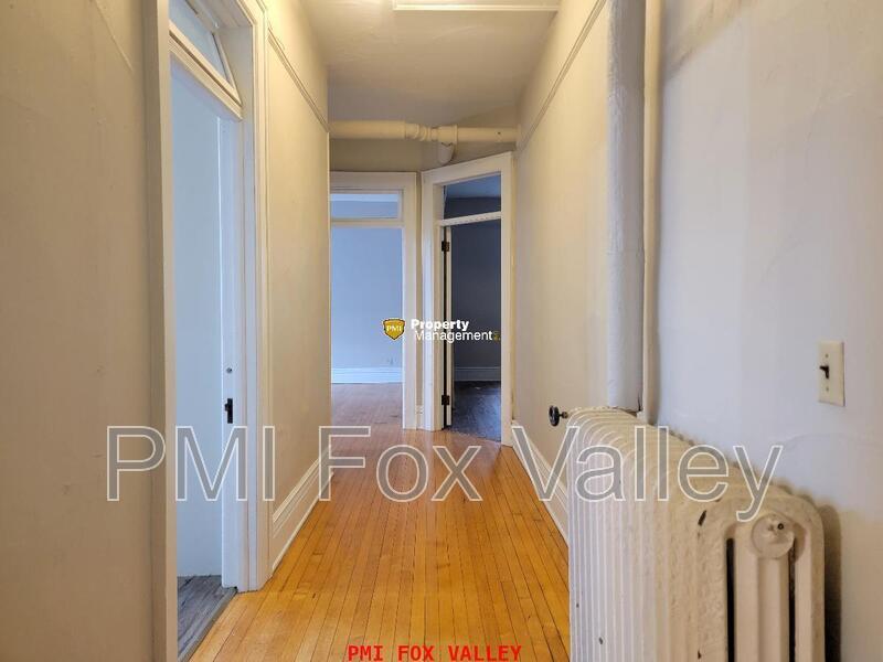 4 or 5 Bedroom Upper Luxury Apartment with Custom Fireplace in Historic Building property image