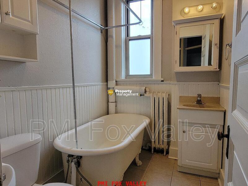 4 or 5 Bedroom Upper Luxury Apartment with Custom Fireplace in Historic Building property image