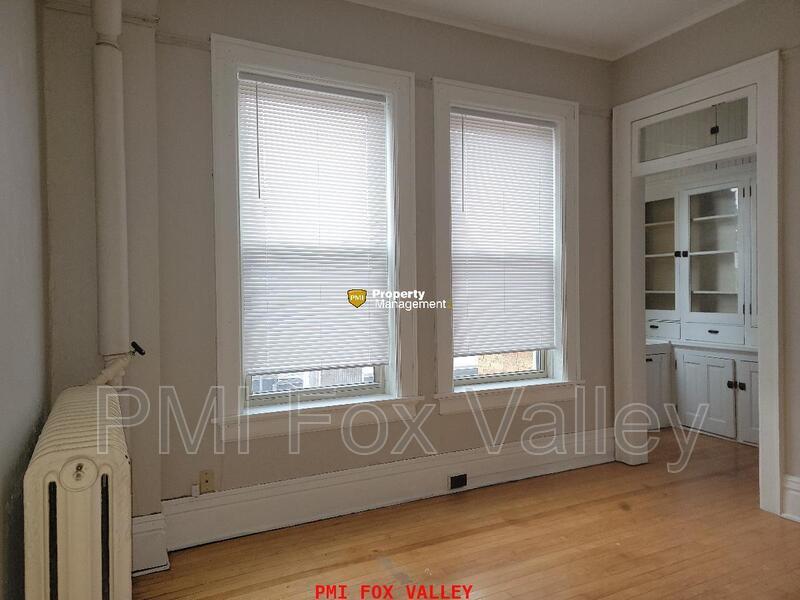 4 or 5 Bedroom Upper Luxury Apartment with Custom Fireplace in Historic Building property image