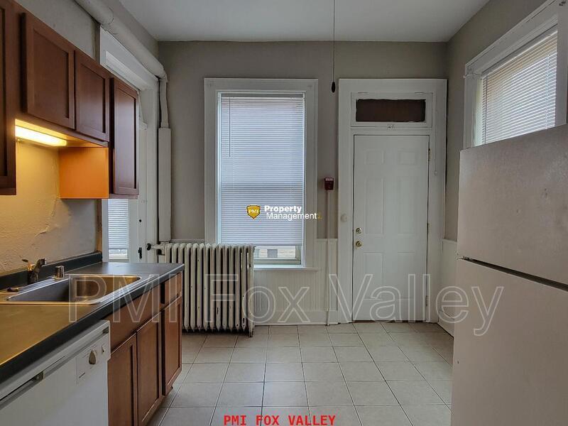 4 or 5 Bedroom Upper Luxury Apartment with Custom Fireplace in Historic Building property image