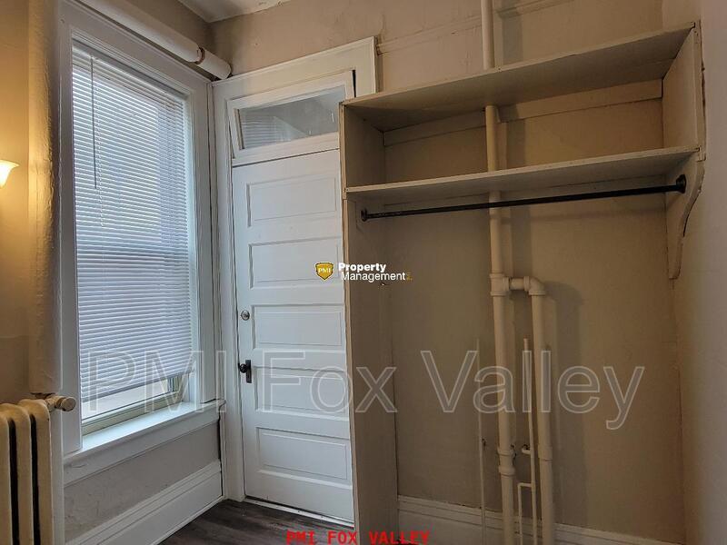 4 or 5 Bedroom Upper Luxury Apartment with Custom Fireplace in Historic Building property image
