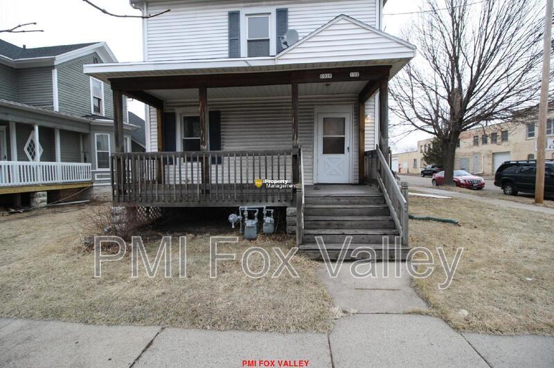 Large 3 - Bedroom Duplex in Oshkosh property image