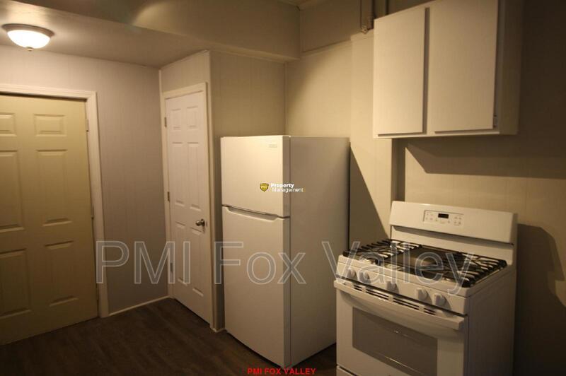 Large 3 - Bedroom Duplex in Oshkosh property image