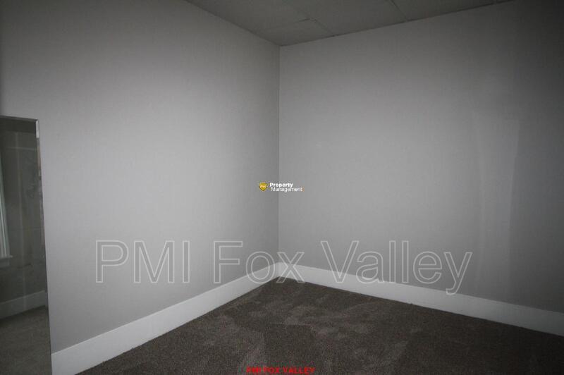 Large 3 - Bedroom Duplex in Oshkosh property image
