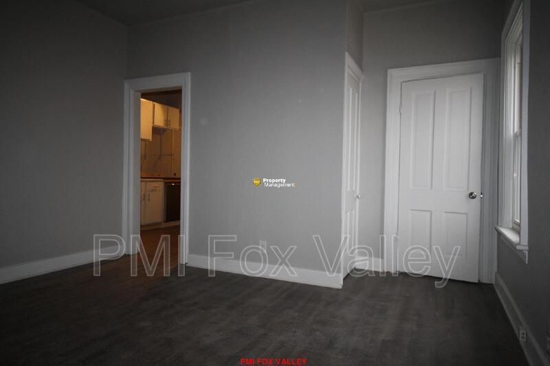 Large 3 - Bedroom Duplex in Oshkosh property image
