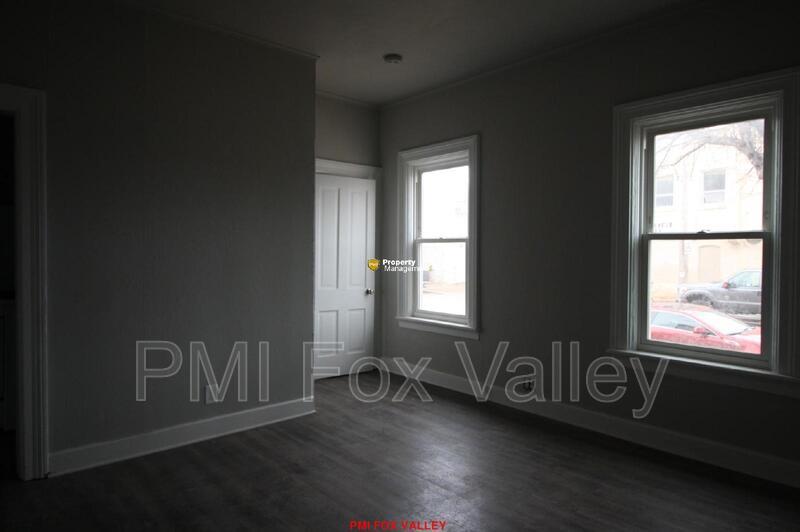 Large 3 - Bedroom Duplex in Oshkosh property image