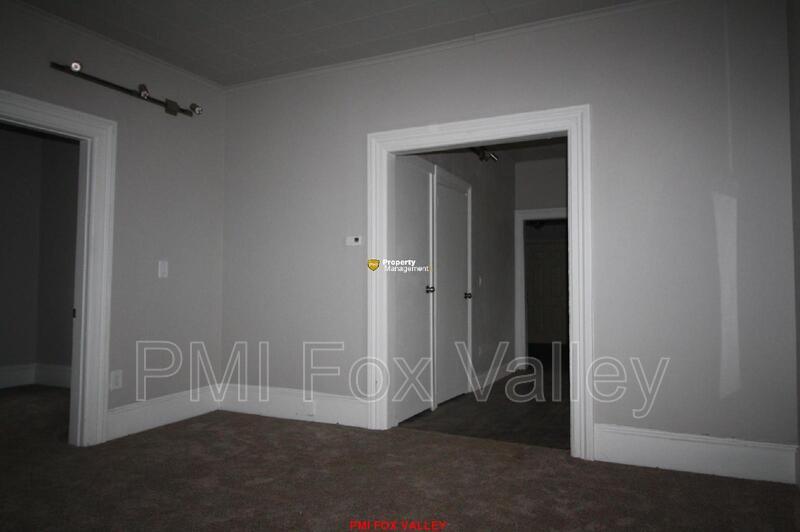Large 3 - Bedroom Duplex in Oshkosh property image