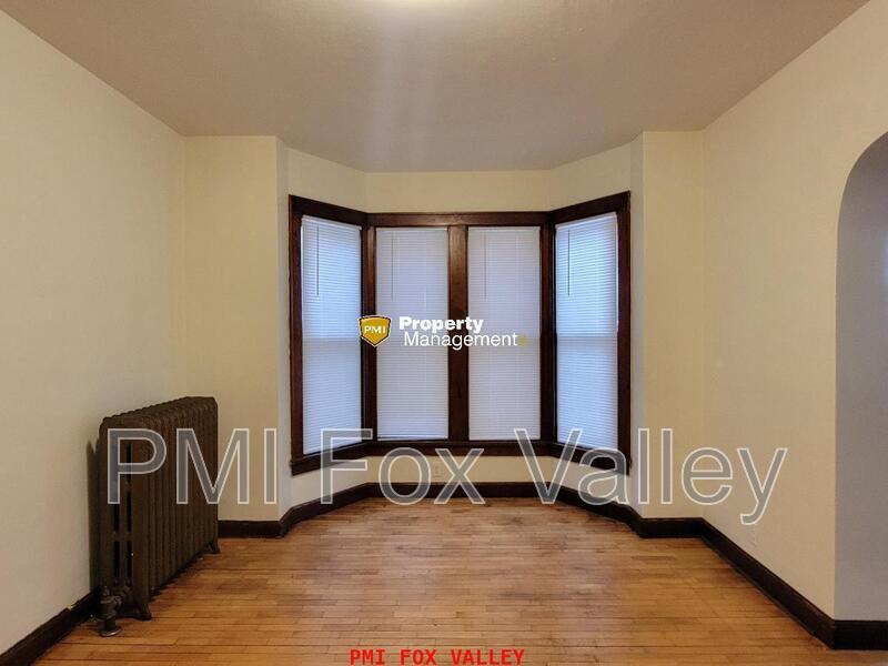 LARGE 2 Bed Lower Downtown Appleton property image