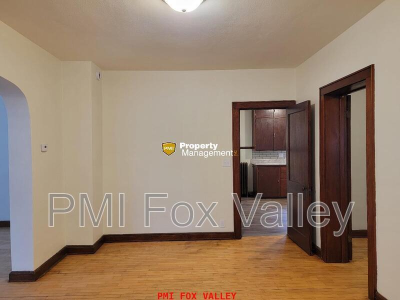 LARGE 2 Bed Lower Downtown Appleton property image