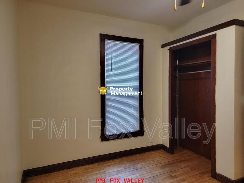 LARGE 2 Bed Lower Downtown Appleton property image
