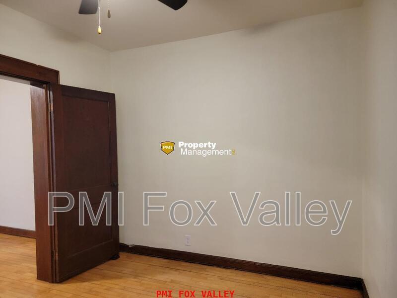 LARGE 2 Bed Lower Downtown Appleton property image