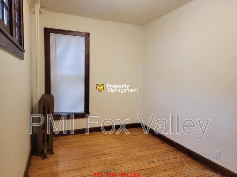 LARGE 2 Bed Lower Downtown Appleton property image