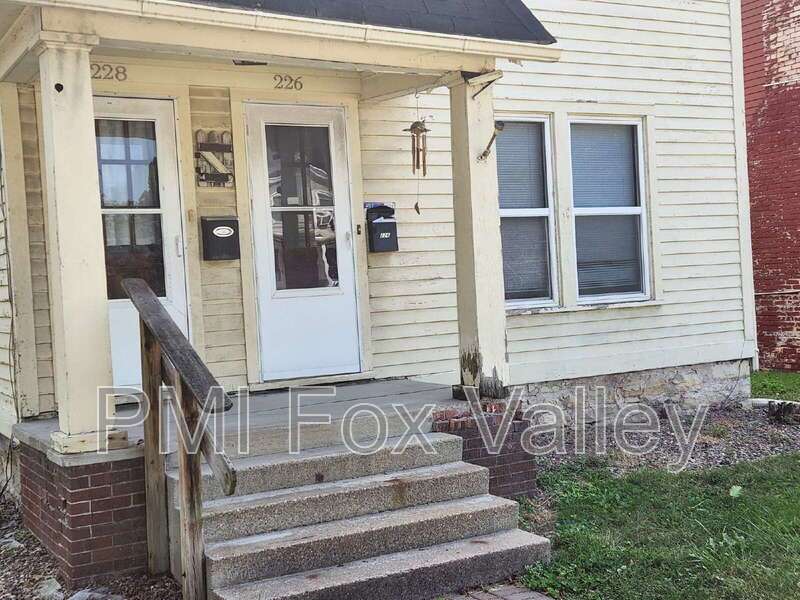 LARGE 2 Bed Lower Downtown Appleton property image