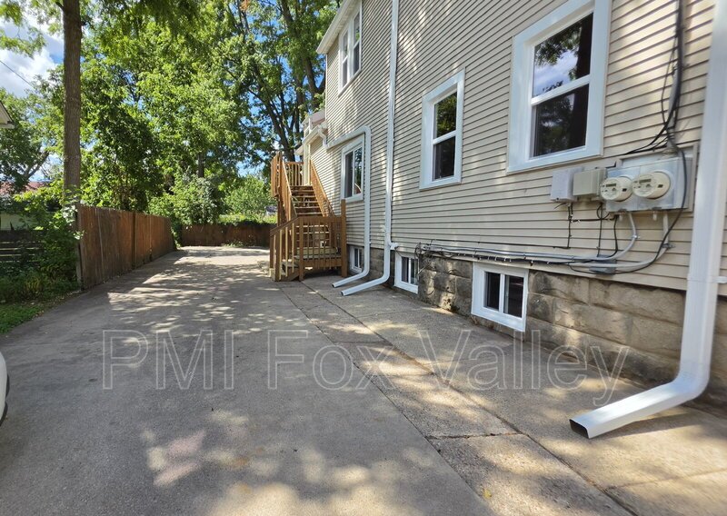 Refurbished 2 Bedroom Upper in Appleton property image