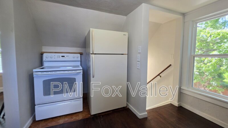 Refurbished 2 Bedroom Upper in Appleton property image